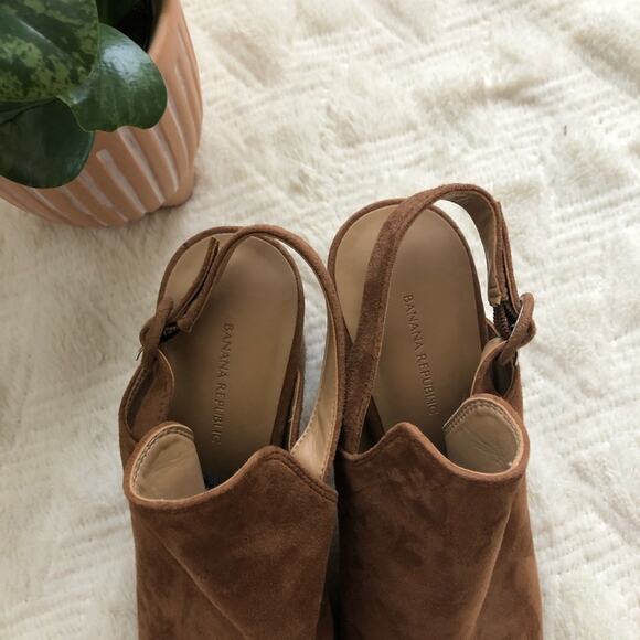 Banana Republic Tan Suede Peep Toe Heeled Booties - Picture 5 of 8